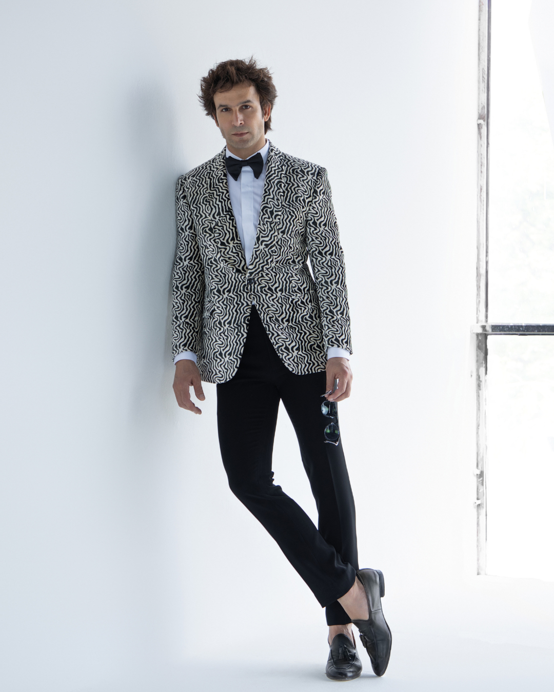 Noir Élan Velvet Tuxedo