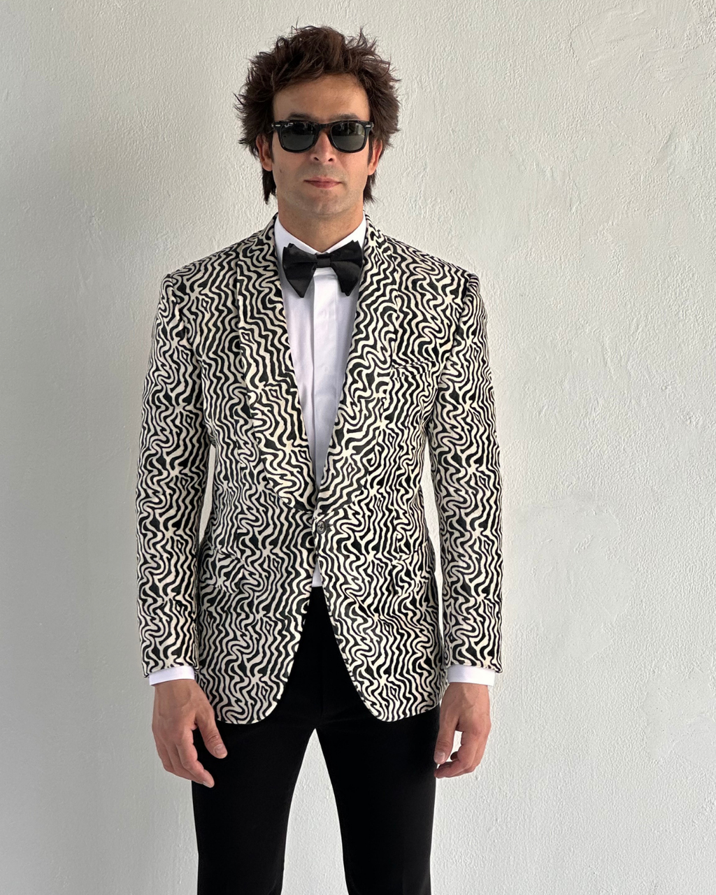 Noir Élan Velvet Tuxedo