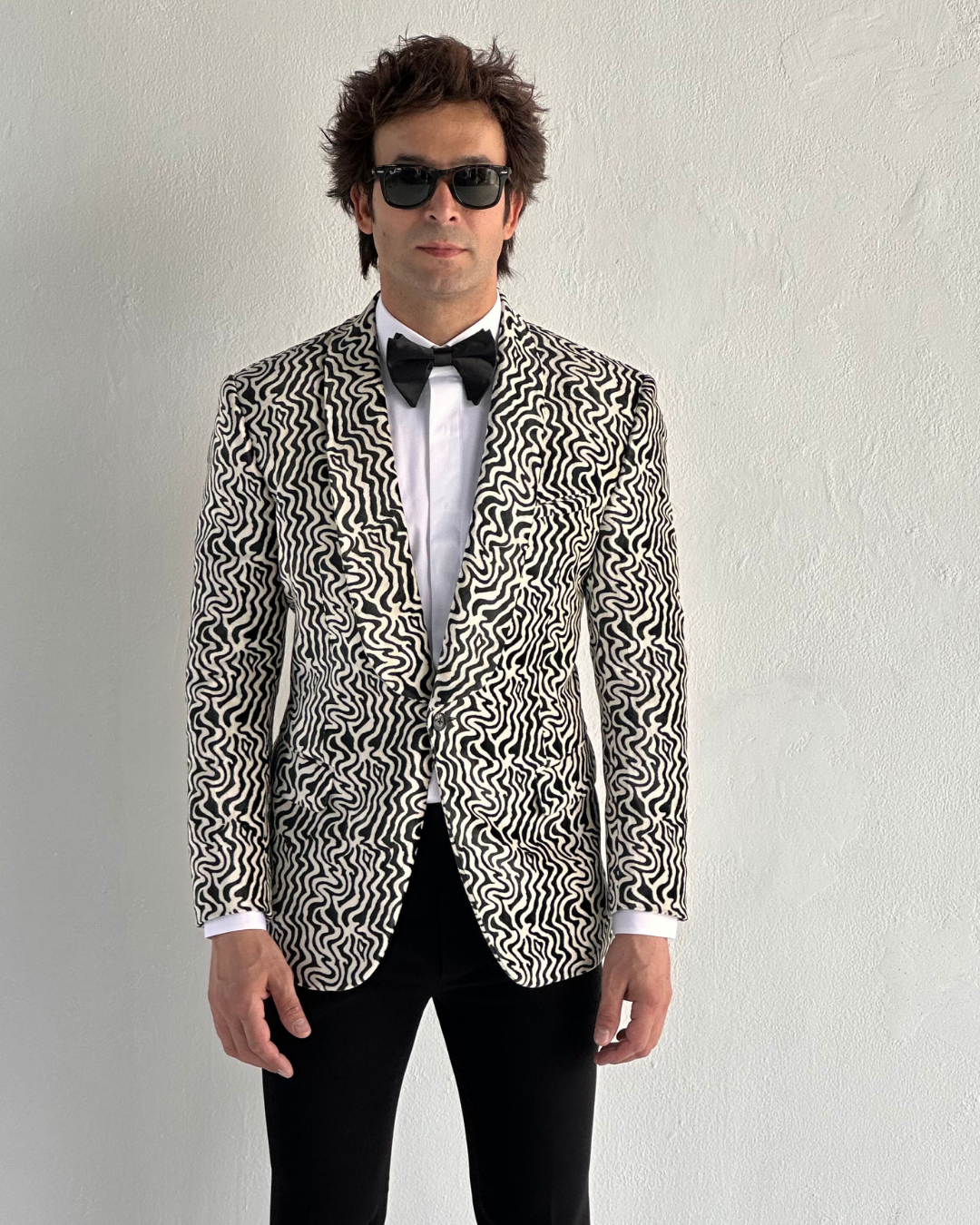 Noir Élan Velvet Tuxedo